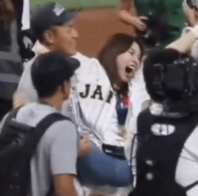 岡本和真の嫁（妻）、2歳年上の美人一般女性の正体！ | りゅうさん速報