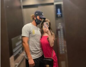 インスタでの匂わせと交際宣言